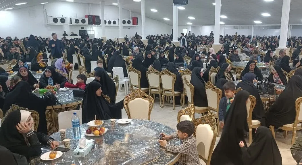 تفکر بسیجی برگرفته از مکتب عاشورا است تفکر بسیجی برگرفته از مکتب عاشورا است