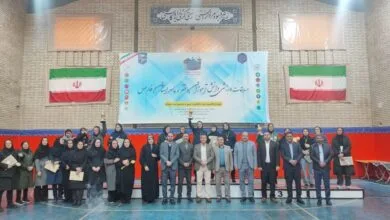بسکتبالیستهای دختر ناحیه سه شیراز بر سکوی قهرمانی ایستادند بسکتبالیستهای دختر ناحیه سه شیراز بر سکوی قهرمانی ایستادند