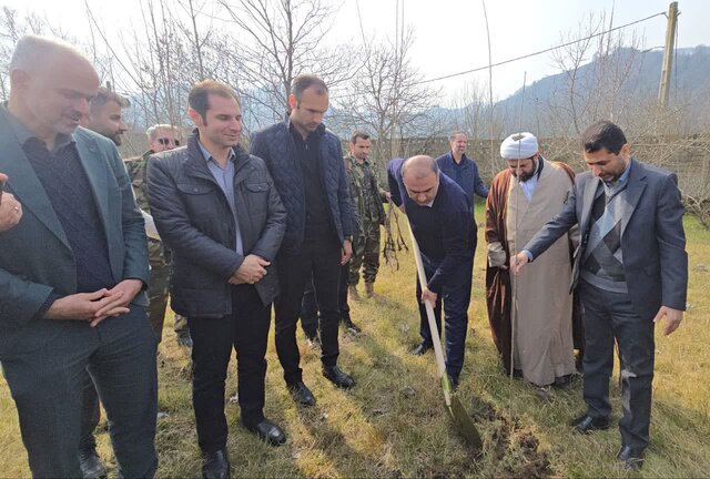 لایروبی آب بندان کیاکلایه با هدف ذخیره آب کشاورزی