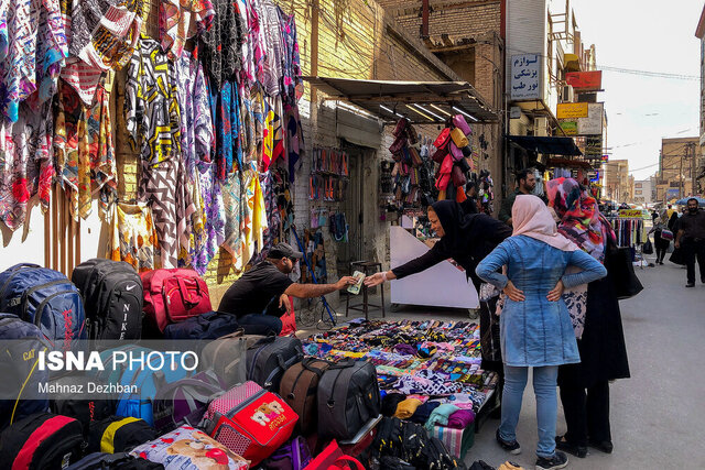 نامتعارف و غیرعادی، آنچه از دستفروشی در «نادری» اهواز می‌بینید