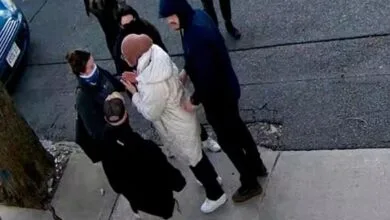 دستگیری دانشجوی ترک تبار توسط پلیس‌های نقابدار در آمریکا