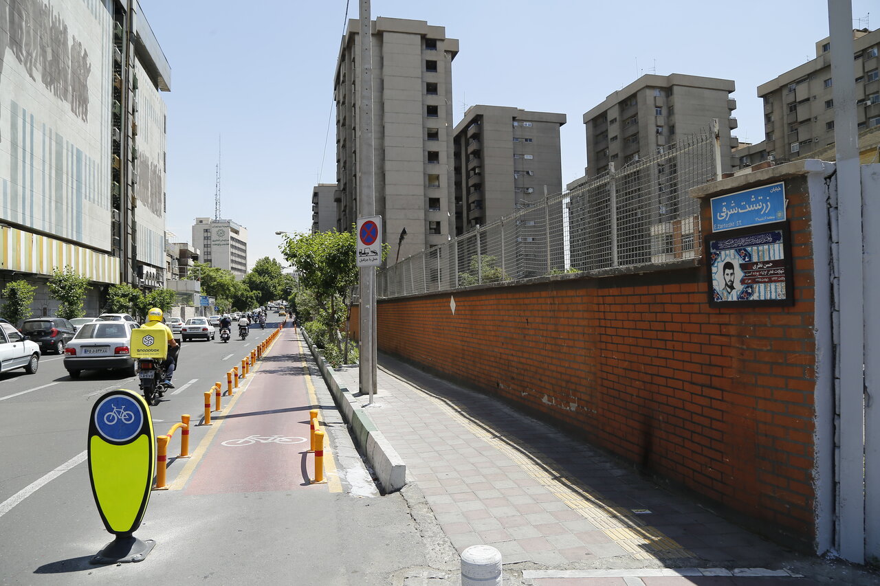 رنگارنگ‌ترین خیابان تهران