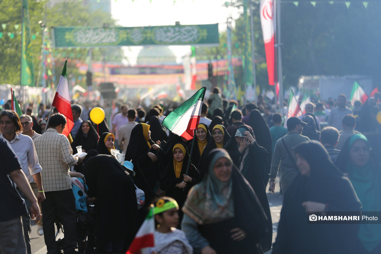 مراسم غدیر با شعار «ایران، ذوالفقار علی (ع)» 2 مراسم غدیر با شعار «ایران، ذوالفقار علی (ع)» 2