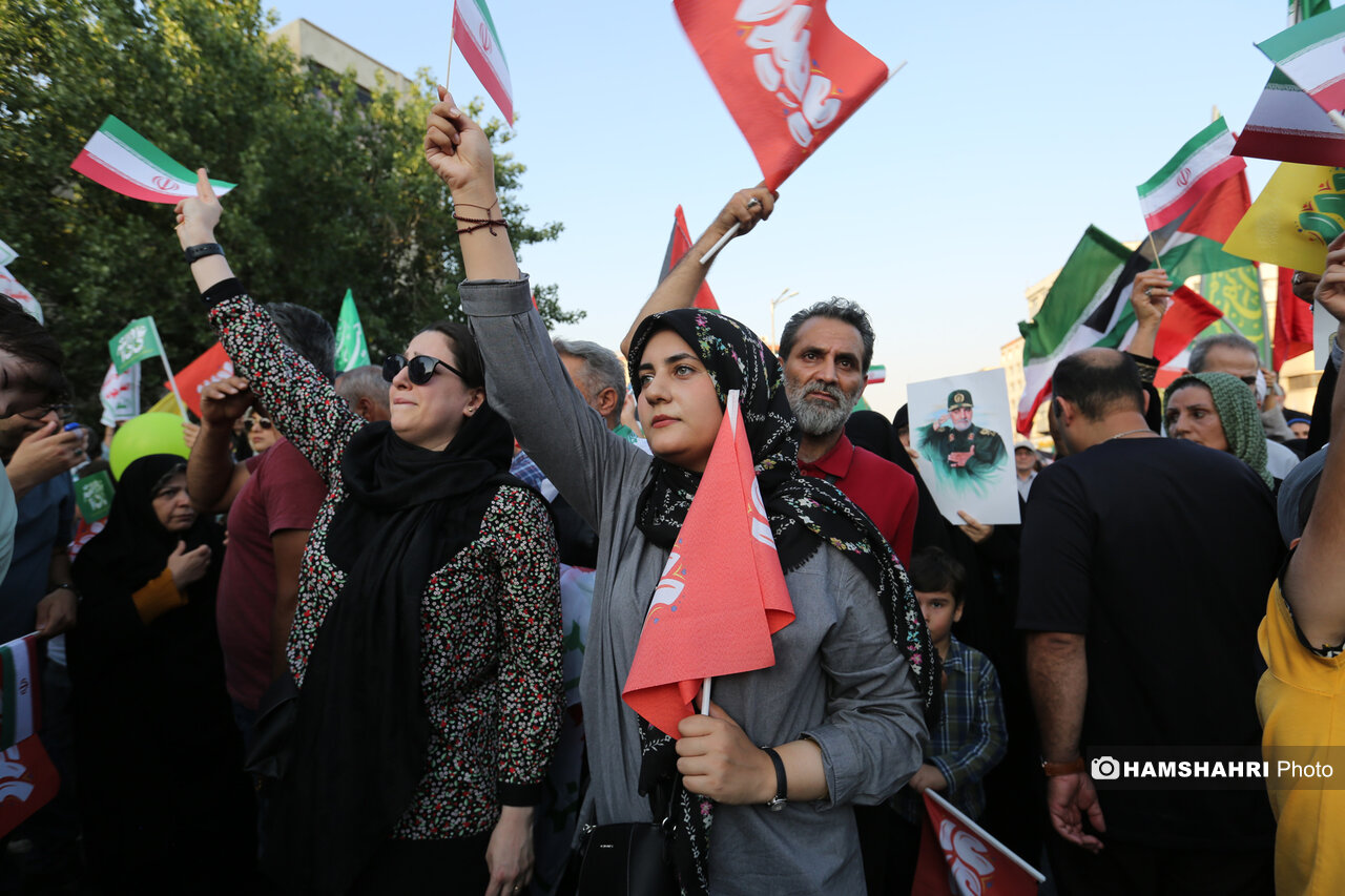 مراسم غدیر با شعار «ایران، ذوالفقار علی (ع)» 2 مراسم غدیر با شعار «ایران، ذوالفقار علی (ع)» 2