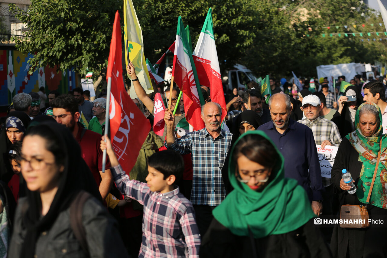 مراسم غدیر با شعار «ایران، ذوالفقار علی (ع)» 2 مراسم غدیر با شعار «ایران، ذوالفقار علی (ع)» 2