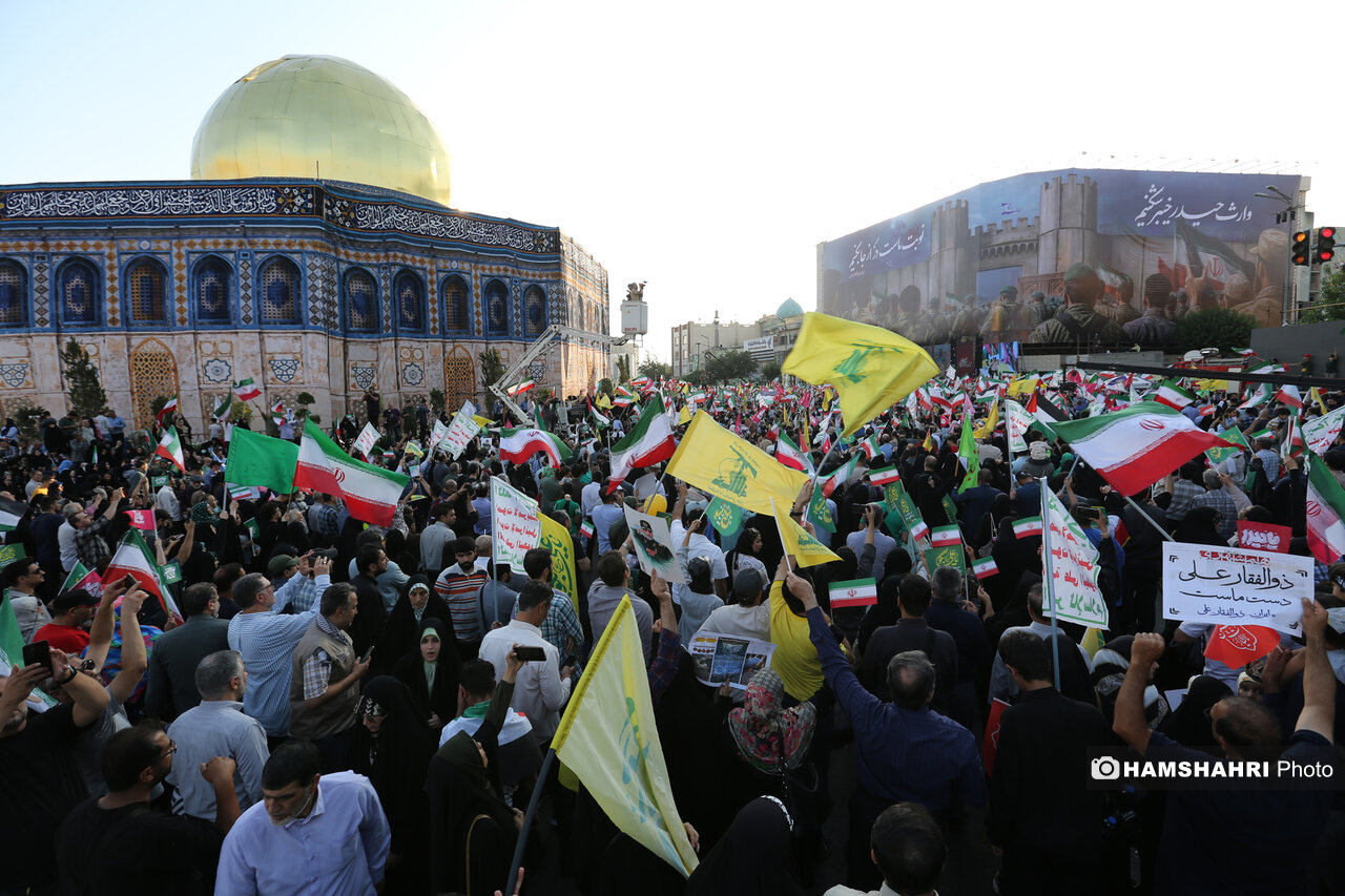 مراسم غدیر با شعار «ایران، ذوالفقار علی (ع)» 2 مراسم غدیر با شعار «ایران، ذوالفقار علی (ع)» 2