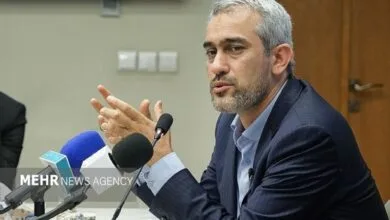 تاکید وزیر اقتصاد بر حمایت از بنگاههای اقتصادی و بازارهای مالی تاکید وزیر اقتصاد بر حمایت از بنگاههای اقتصادی و بازارهای مالی