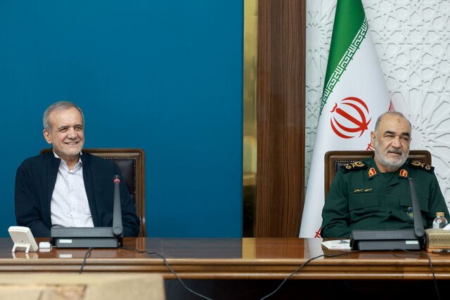 «۲ روایت متضاد از پیشنهاد تازه آمریکا به ایران» و «خبر جدید از قطار ایران و ترکیه»