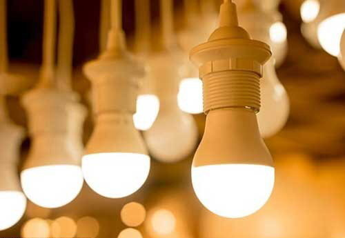 «انتقاد از دروغ‌های مصلحتی»، «هشدار جدید ایران» و «جایزه توانیر به مردم»