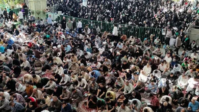 ویدیو/ طنین زمزمه دعای پرفیض عرفه در گوشه و کنار شهرها